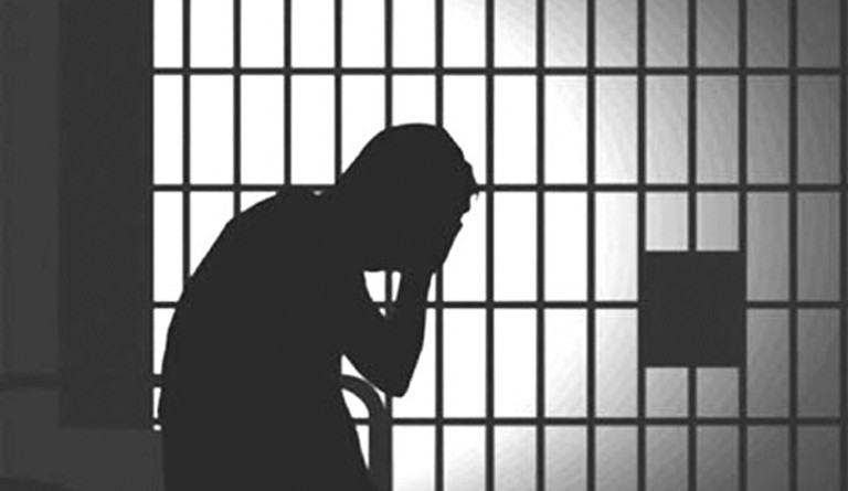 被判有期徒刑两年可以获得假释吗